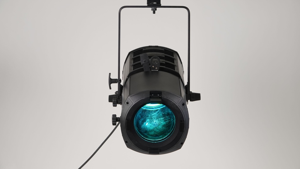 Profile LED 200W, zoom 25°-50°, RGBACL, white 1500-20000K, DMX