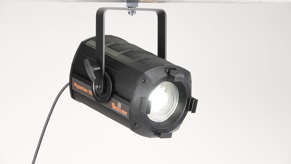 Fresnel LED projecteur Hyperion 100 Watts, RVBACL, blanc 1'500-20'000°K, zoom 12-60°, DMX + manuel