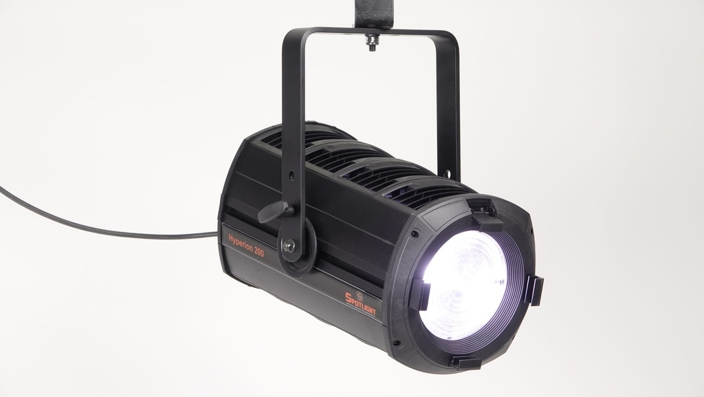 Fresnel LED projecteur Hyperion 300 Watts, blanc froid 5'600°K, zoom 09-45°, DMX + manuel